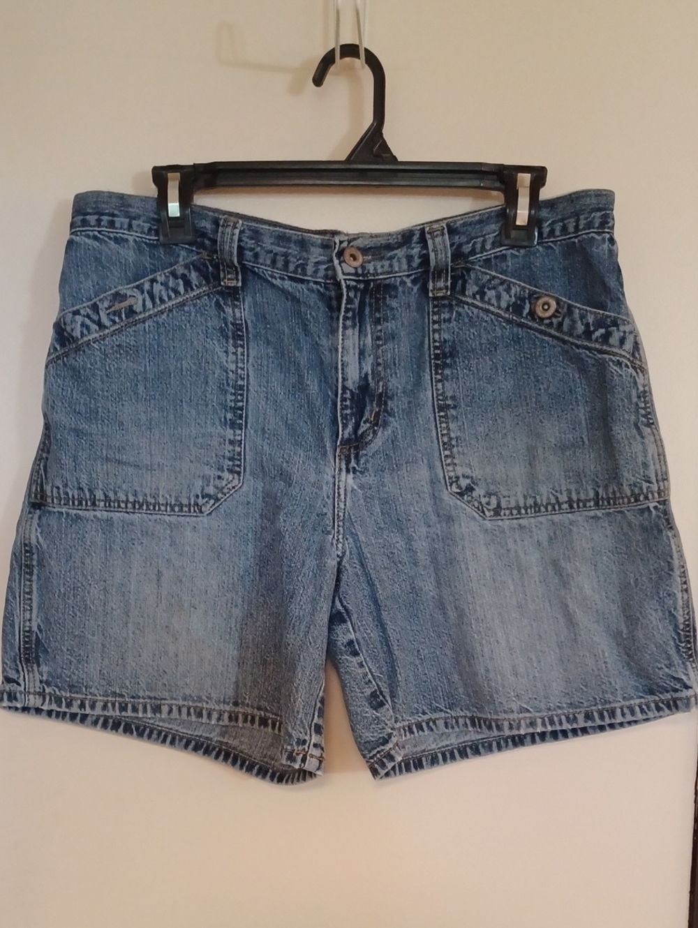 Faded Glory Light Blue Denim Jean Shorts with Front Patch Button Pockets